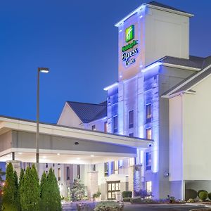 Holiday Inn Express Hotel & Suites Louisville East By Ihg